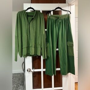 RIBBED OVERSIZED SUPER STRETCHY ZIP IP HOODIE AND MATCHING PANTS